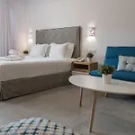 Natura Luxury Boutique Skopelos מלון