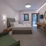 Natura Luxury Boutique Skopelos 5* לוטראקי