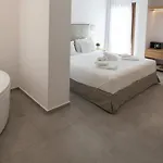Natura Luxury Boutique Skopelos מלון
