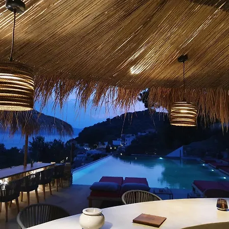 Natura Luxury Boutique Skopelos 5* 罗查基恩