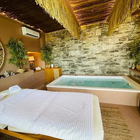 Natura Luxury Boutique Skopelos Ξενοδοχείο Λουτράκι
