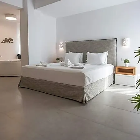 Natura Luxury Boutique Skopelos מלון