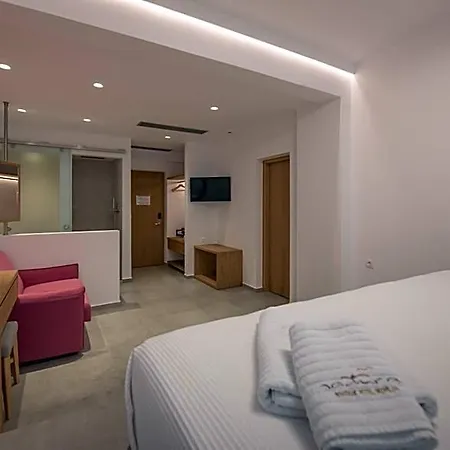מלון Natura Luxury Boutique Skopelos 5*