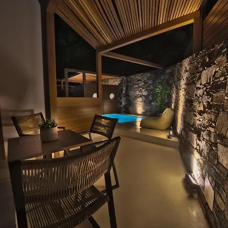 Natura Luxury Boutique Skopelos לוטראקי