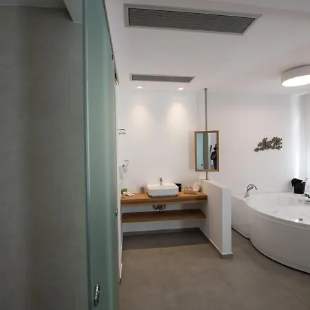 酒店 Natura Luxury Boutique Skopelos 5*